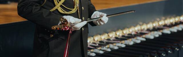 Министерство обороны Латвии решило закупить сабли почти на миллион евро, но затем отказалось от идеи