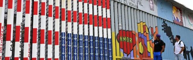 США объявили программу «добровольной самодепортации»