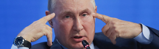 Путин назвал бредом обвинения в использовании Россией газа как оружия