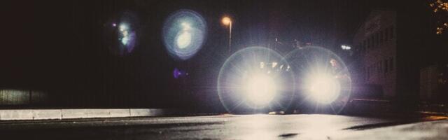 Эксперт рассказал, почему фары мешают на дорогах и как это исправить