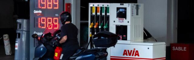 Нефть дорожает, биржи приходят в себя после технологического обвала