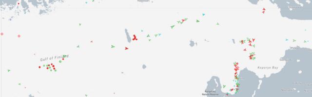 Несколько десятков танкеров стоят на якоре в Финском заливе из-за атак на российские порты