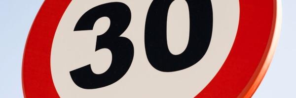 На Кипсале и в других районах Риги вводятся новые ограничения скорости