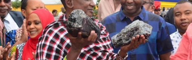 Танзанийский старатель проснулся миллионером. Он нашел редчайшие кристаллы