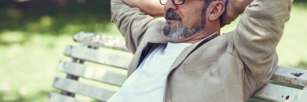 О чем пишет пресса: порог пенсионного возраста слишком высок, комиссионные взносы пенсионных планов