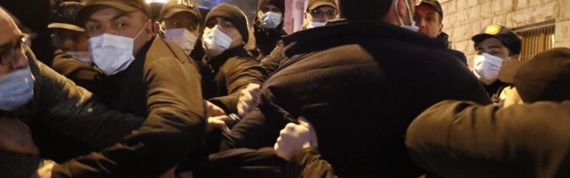 Грузинская полиция провела силовое задержание оппозиционного политика