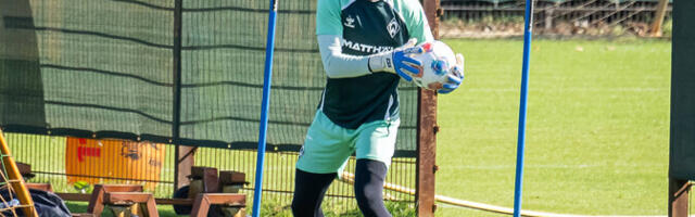 Вратарь сборной Эстонии по футболу готовится к дебюту в Бундеслиге