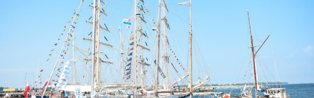 ФОТО: на праздник Sail Tallinn прибыли первые парусники