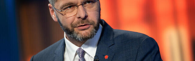 Осиновский – Рейнсалу: политический флирт с центристами грозит падением рейтинга Isamaa