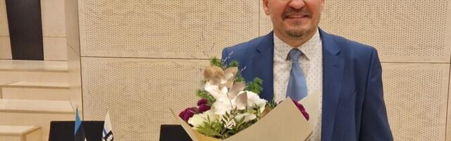 Председателем волостного собрания Раэ избран член правления партии "Правые" Андрус Каарелсон