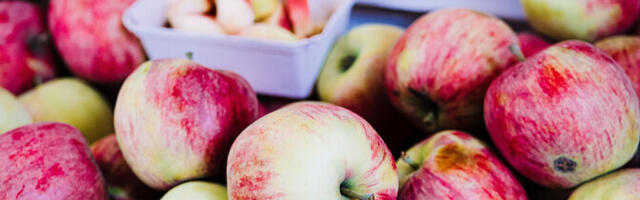 Сентябрь в продуктовых магазинах: резко подорожали яблоки, а сахар подешевел