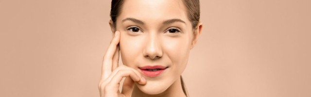 Косметичка будущей невесты: 7 продуктов для сияния кожи в день свадьбы