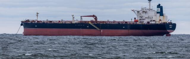 Франция проверяет танкер, который ранее задерживали в Эстонии