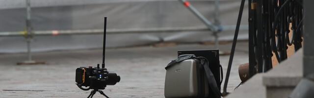 ФОТО | Саперы проверили подозрительный чемодан в Старом Таллинне  