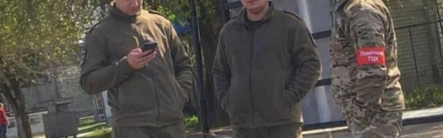 Правдиво ли это фото индийца, работающего „помощником ТЦК“ в Украине?