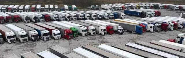 Linava и СОГГЛ: грузовики через границу пока не едут