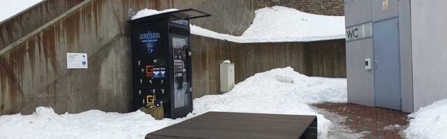 Ура! В туалет на нарвском променаде наконец-то можно попасть без проблем