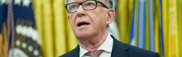 Посла Великобритании в США отправили в отставку из-за его связи с Эпштейном