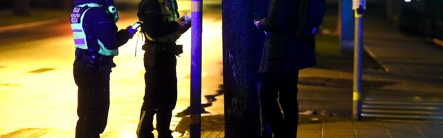 Ограничения в связи с Covid-19: в Латвии полиция уже выписала штрафов на миллион евро