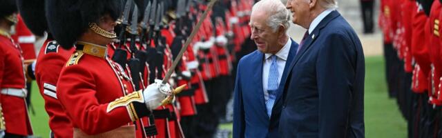 Правда ли во время визита в Великобританию Трамп нарушил протокол, когда пошёл впереди Карла III?