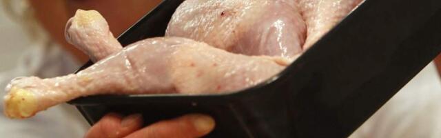 Из-за птичьего гриппа некоторые страны ограничили импорт мяса птицы из Литвы