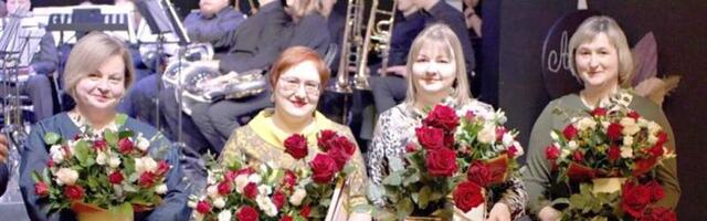 За преданность делу