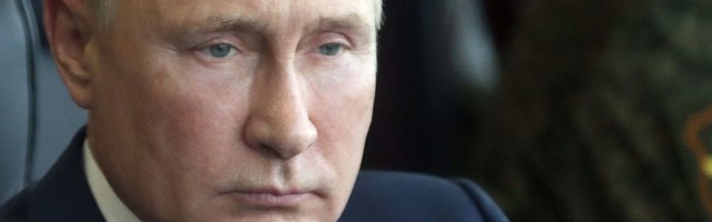 Путин ушел на самоизоляцию