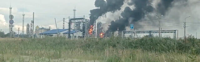 В РФ зафиксирован сильнейший за 20 лет обвал выпуска нефтепродуктов после ударов по НПЗ
