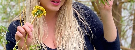 «Хромаю»: Анна Семенович отчиталась о состоянии здоровья