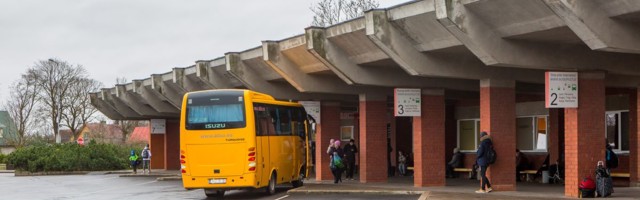 Зараженный коронавирусом проехал пол-Эстонии на автобусе: пассажиров просят отозваться