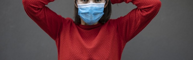 Юри Ратас  закрыл тартуское общежитие, в котором случилась вспышка COVID-19. Студенты должны оставаться в своих квартирах, им обеспечено питание