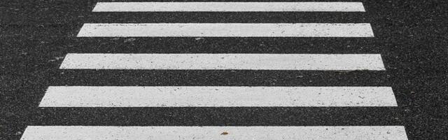 В Таллинне велосипедист сбил пенсионерку и скрылся: полиция ищет очевидцев ДТП