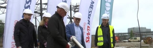 В Аувере состоялась церемония закладки краеугольного камня нового завода