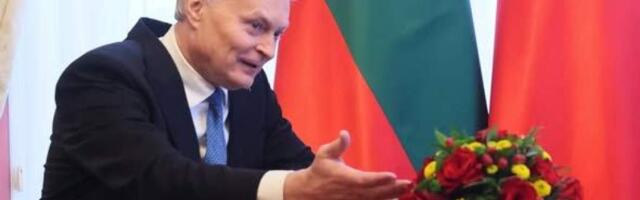 Президент Литвы обсудил с новым лидером Венгрии сотрудничество и помощь Украине