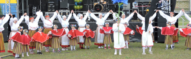 Нарва в августе: «Жизнь поворачивает на праздник»