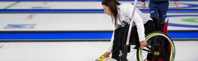 Рожкова/Ласманс завоевали бронзу на зимних Паралимпийских играх