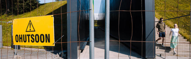 Мемориал жертвам коммунизма на Маарьямяги частично закрыли на ремонт