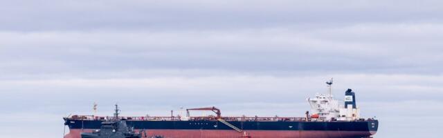 Reuters: нефтегазовые доходы России в январе упали почти в два раза