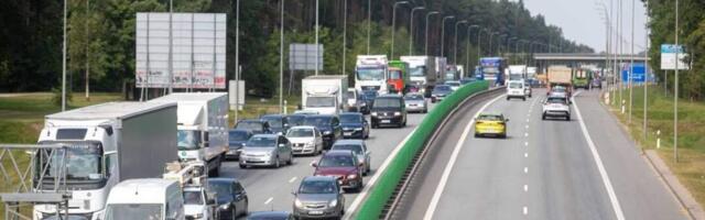 Тут пришла  тётя Вера… И спросила  про басню