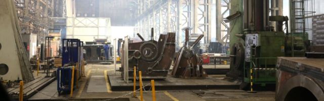 Объемы промышленного производства в Эстонии снизились на 18%