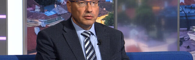 Попов: платных визитов в медицинских учреждениях будет все больше