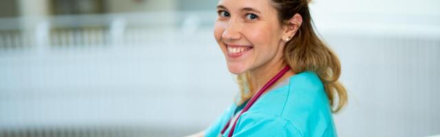 В ФОКУСЕ | Пожилые водители опасны на дорогах? Семейный врач: я никогда не выпишу справку пациенту, у которого высокое давление и нет лечения