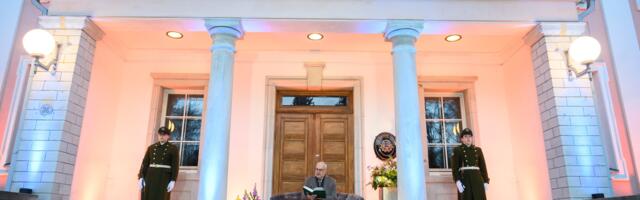 В субботу государственные флаги будут вывешены в честь Дня родного языка