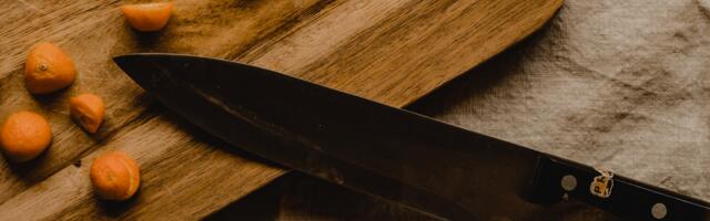 Нарвитянка напала на мужчину с ножом