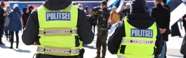 Досмотры и задержания: юрист объяснил, какие полномочия получит эстонская полиция