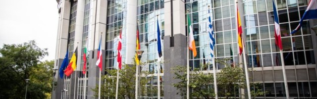 Европарламент принял резолюцию по Навальному: остановить "Северный поток - 2" и принять жесткие санкции!