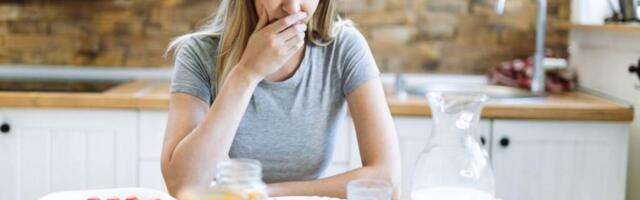Тошнота по утрам: симптомы, причины, последствия, что делать