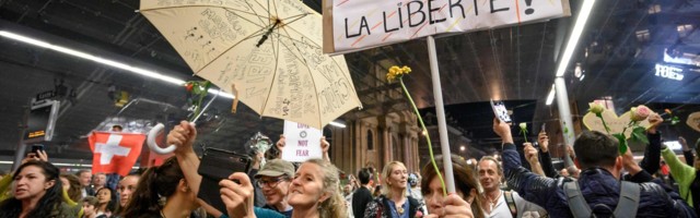 В Берне полиция разогнала демонстрацию против ограничений