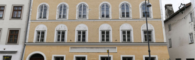 В Австрии дом, в котором родился Гитлер, перестроят в полицейский участок