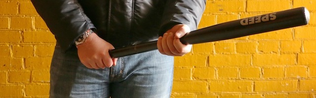 В Латвии полиция завела дело на хулиганов за несоблюдение дистанции при драке